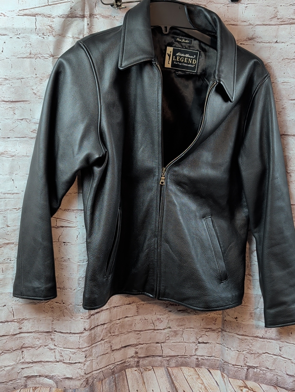 Eddie Bauer Legend Black Leather Bomber Jacket Women's Medium